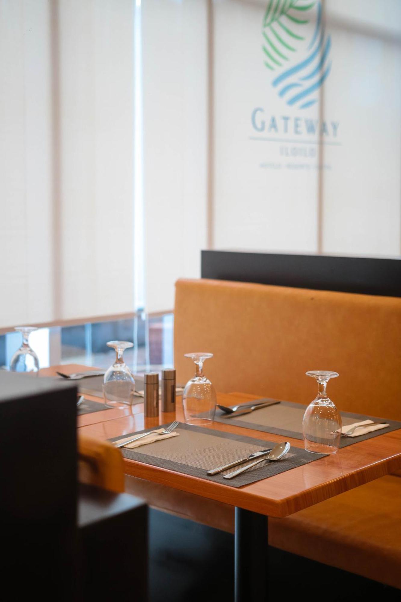 Pavia Iloilo Gateway Hotel And Suites מראה חיצוני תמונה
